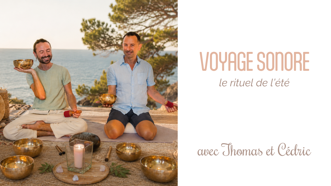 Thomas Da Silva et Cédric Ferrante lors d’un voyage sonore au Centre Ananda à Cannes, entourés de bols chantants, tambours, bougies et instruments vibratoires, dans une ambiance chaleureuse et méditative.