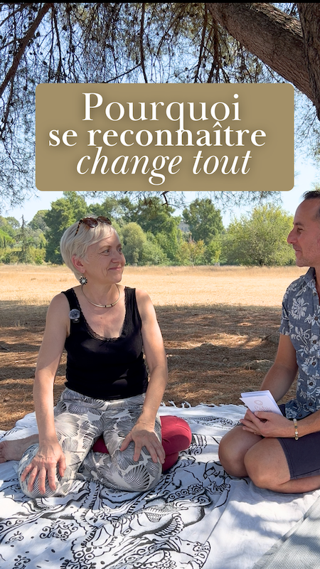 Exemple de photo de couverture : « Pourquoi se reconnaître change tout », interview filmée en extérieur